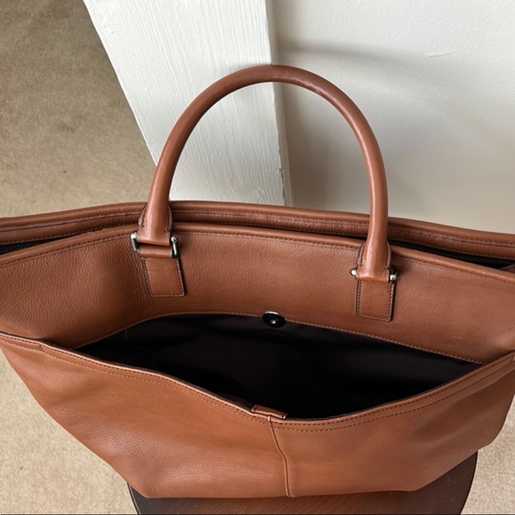 GUC Coach Brown Leather Men's Bag with Adjustable & Detachable Strap - Picture 11 of 12